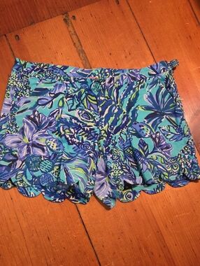 Lilly Pulitzer Magnolia Scalloped Shorts In Bennett Blue Size 0